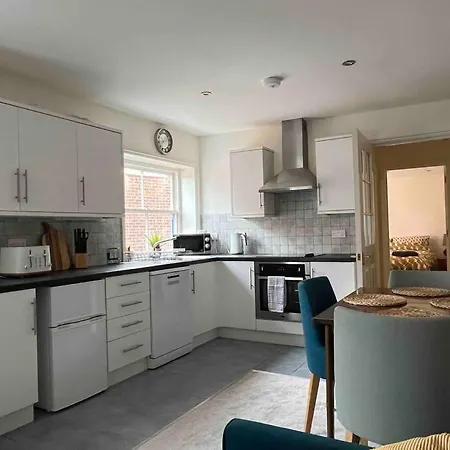 Town Centre Apartment With Parking Wallingford Exterior photo